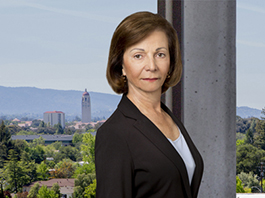 Professional Photo of Annette Bialson